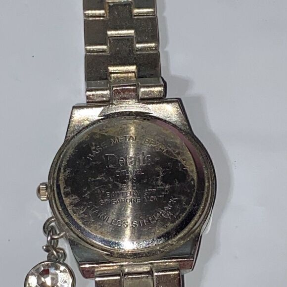 Details Women's Silver Tone Chain Rhinestone Bezel Quartz Watch OS - Picture 7 of 10